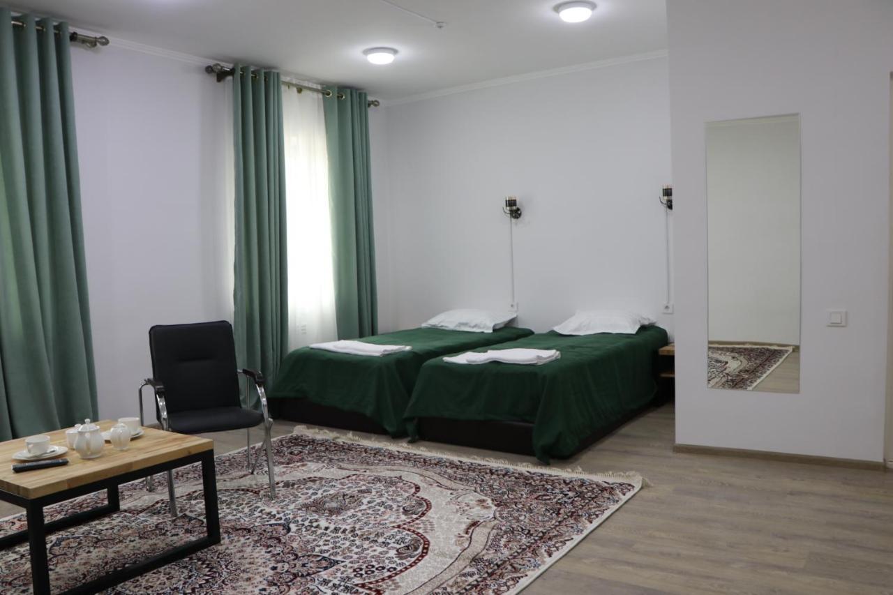 Issyk - Kol Hotel バルイクチ エクステリア 写真