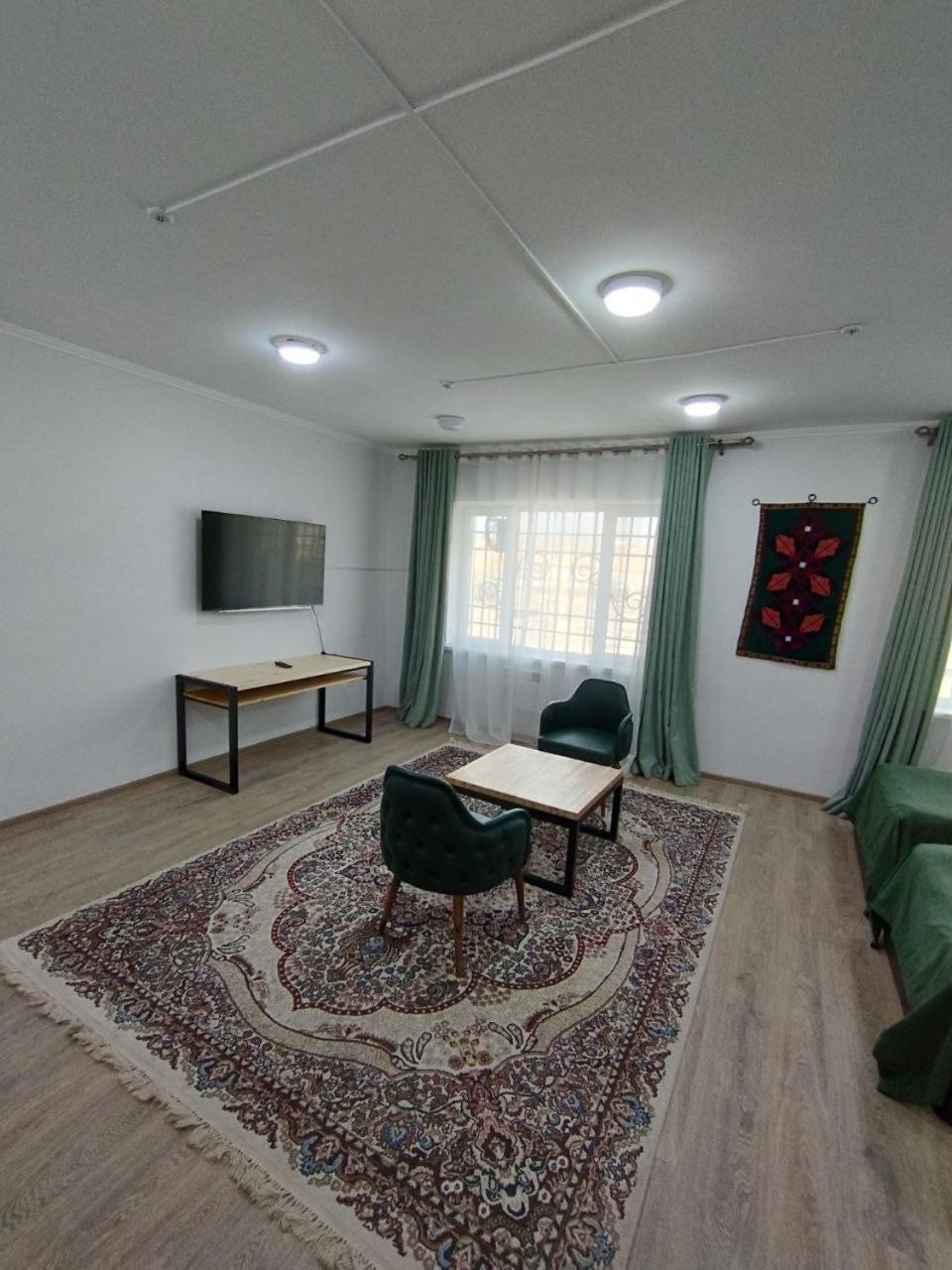 Issyk - Kol Hotel バルイクチ エクステリア 写真